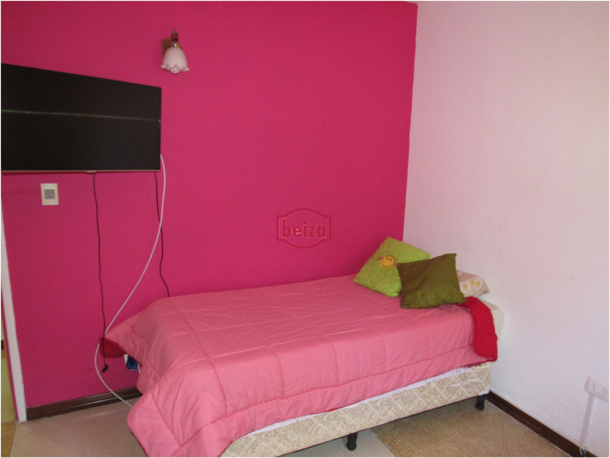 Casa ID.164359/Chalet-de-6-dormitorios-en-pda-10-de-playa-mansa - Casa en Punta del Este, Roosevelt