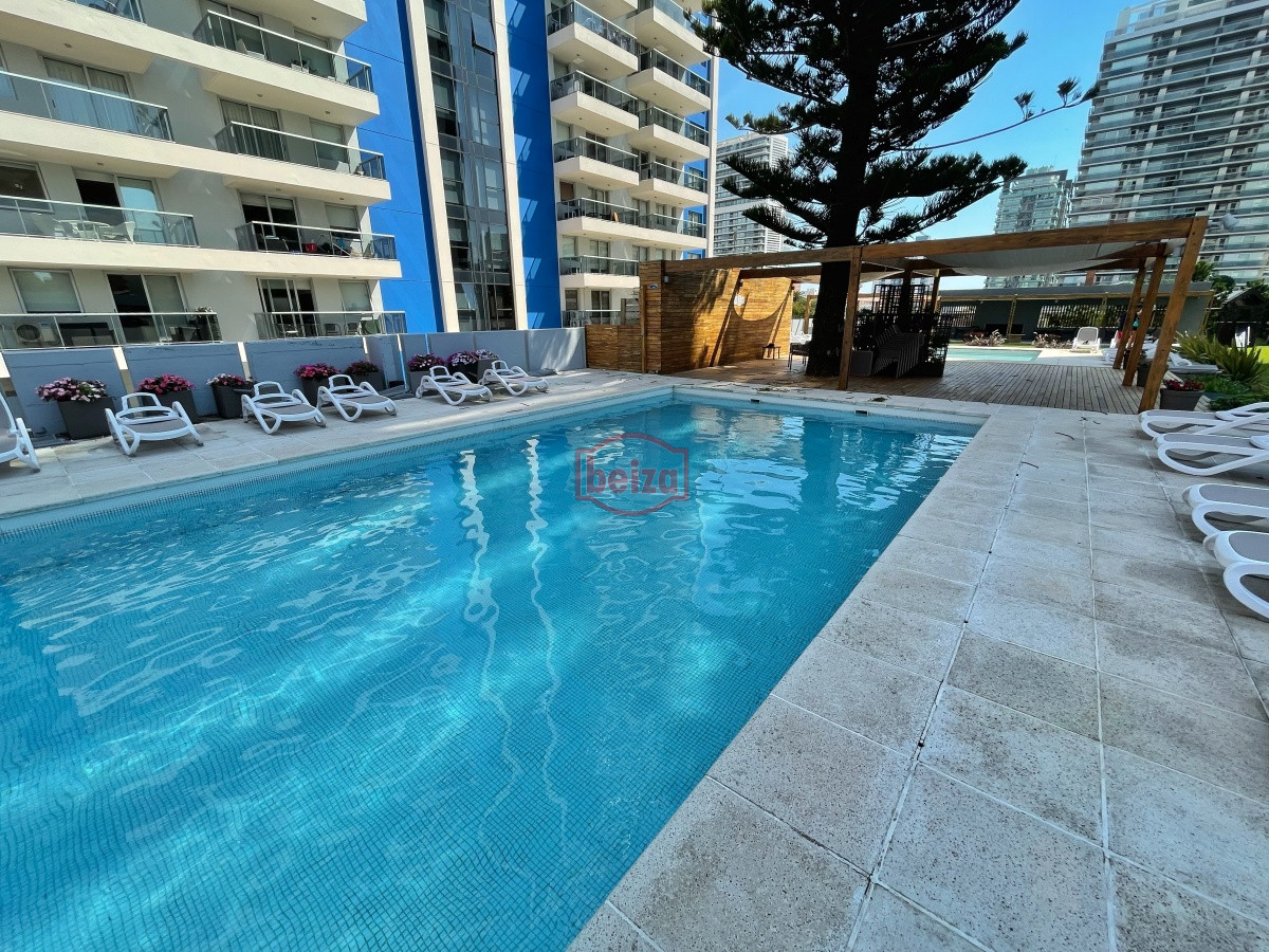 Apartamento ID.164741/Excelente-apartamento-en-torre-de-primera-categoría - A metros de la Brava