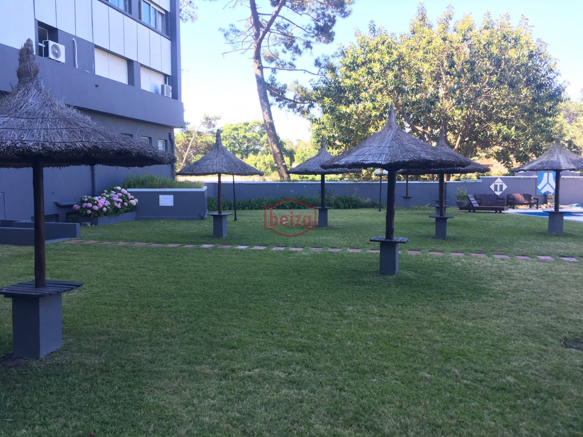 Apartamento ID.166305/zona-shopping-punta - Muy lindo apartamento para vacaciones o vivir todo el año