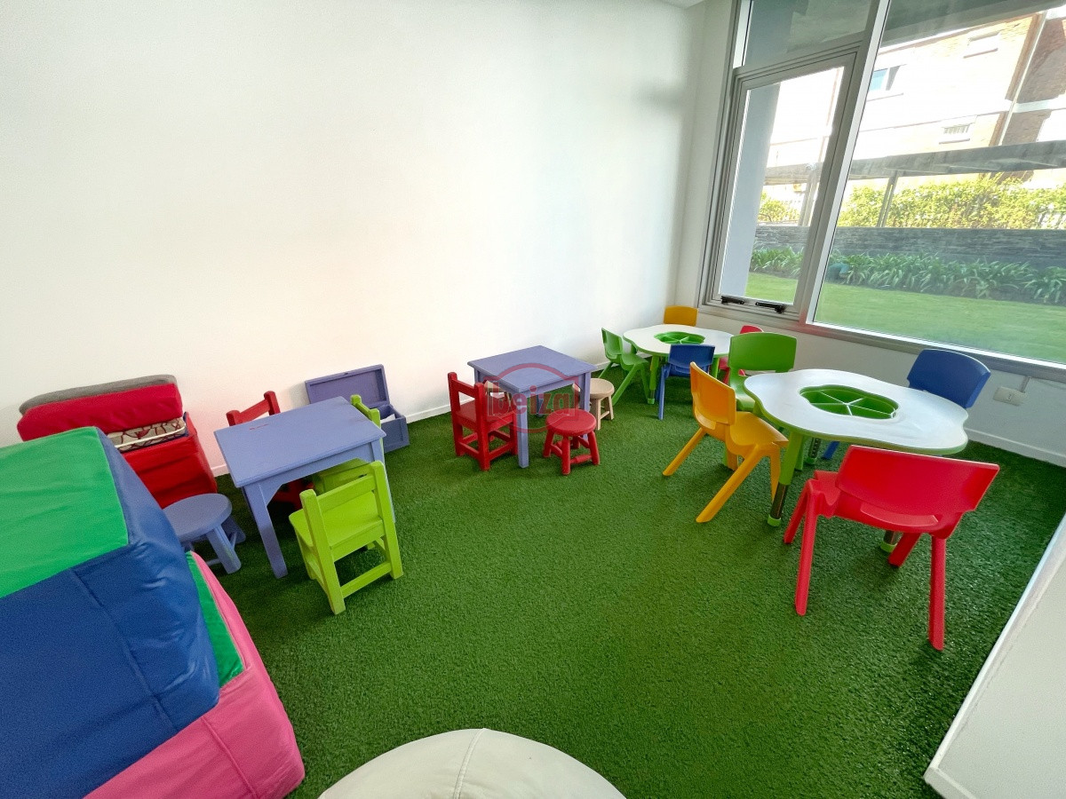 Apartamento ID.164741/Excelente-apartamento-en-torre-de-primera-categoría - A metros de la Brava