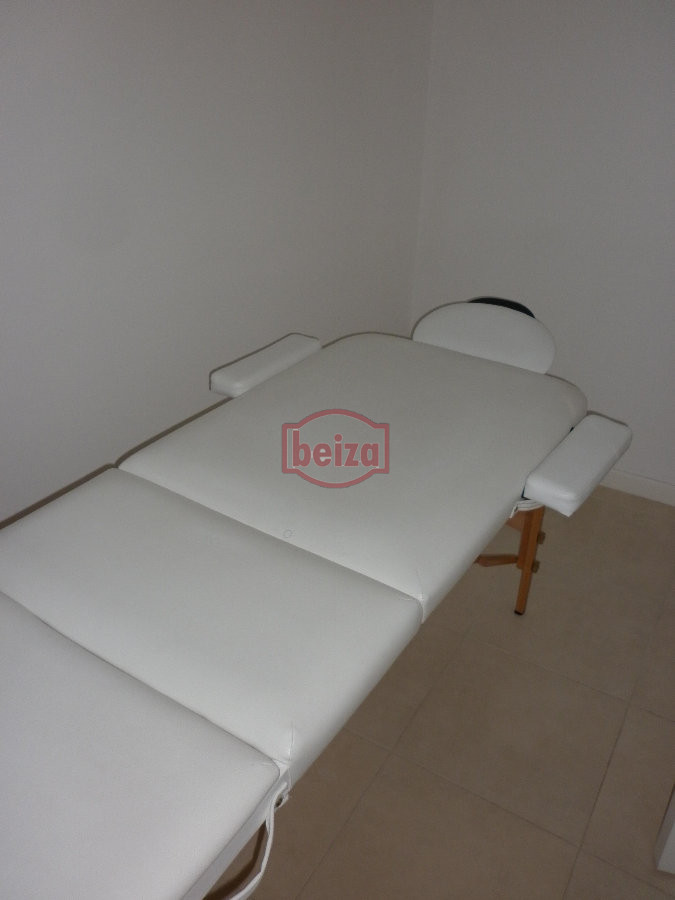 Apartamento ID.166399/Alquiler-de-apartamento-de-3-dormitorios-y-dependencia-en-Punta-del-Este - Excelente ubicacion , a 2 cuadras mar