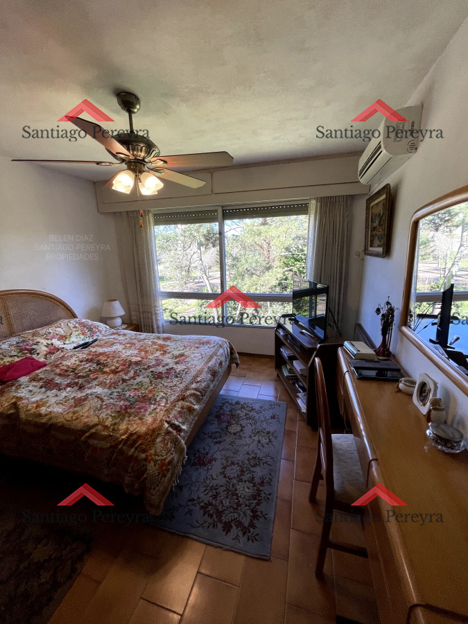 Apartamento ID.15154 - Apartamento 2 dormitorios y 2 baños + dependencia de servicio 