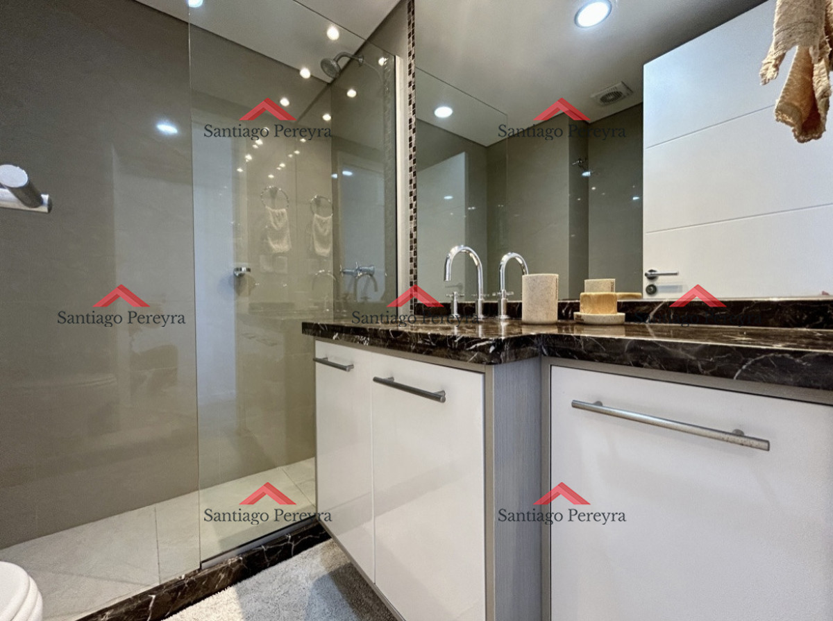 Apartamento ID.16969 - APARTAMENTO EN VENTA 3 DORMITORIOS y DEPENDENCIA-CASINO TOWER