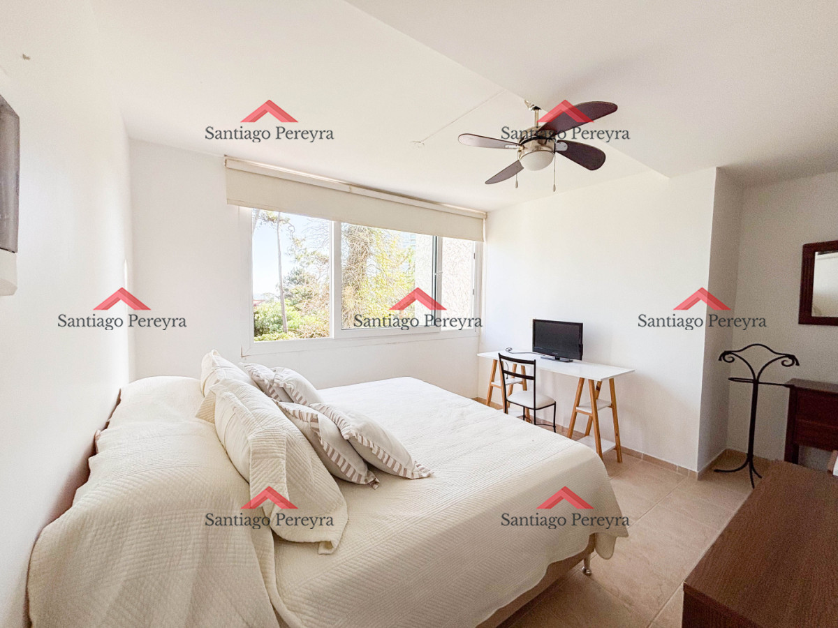 Apartamento ID.6982 - Pent House a una cuadra de la playa mansa con barbacoa propia y tres cocheras 