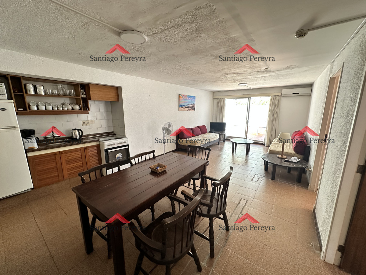 Apartamento ID.16010 - Apto 2 dormitorios planta baja en roosevelt