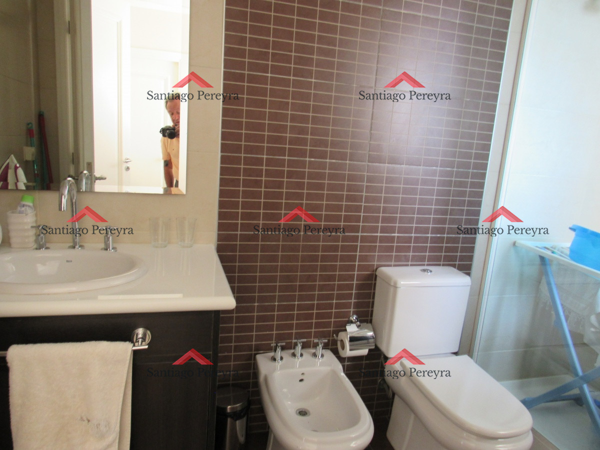 Apartamento ID.3300 - Espectacular Pent House primera linea de lujo en venta, piscina propia, 5 garages, barbacoa