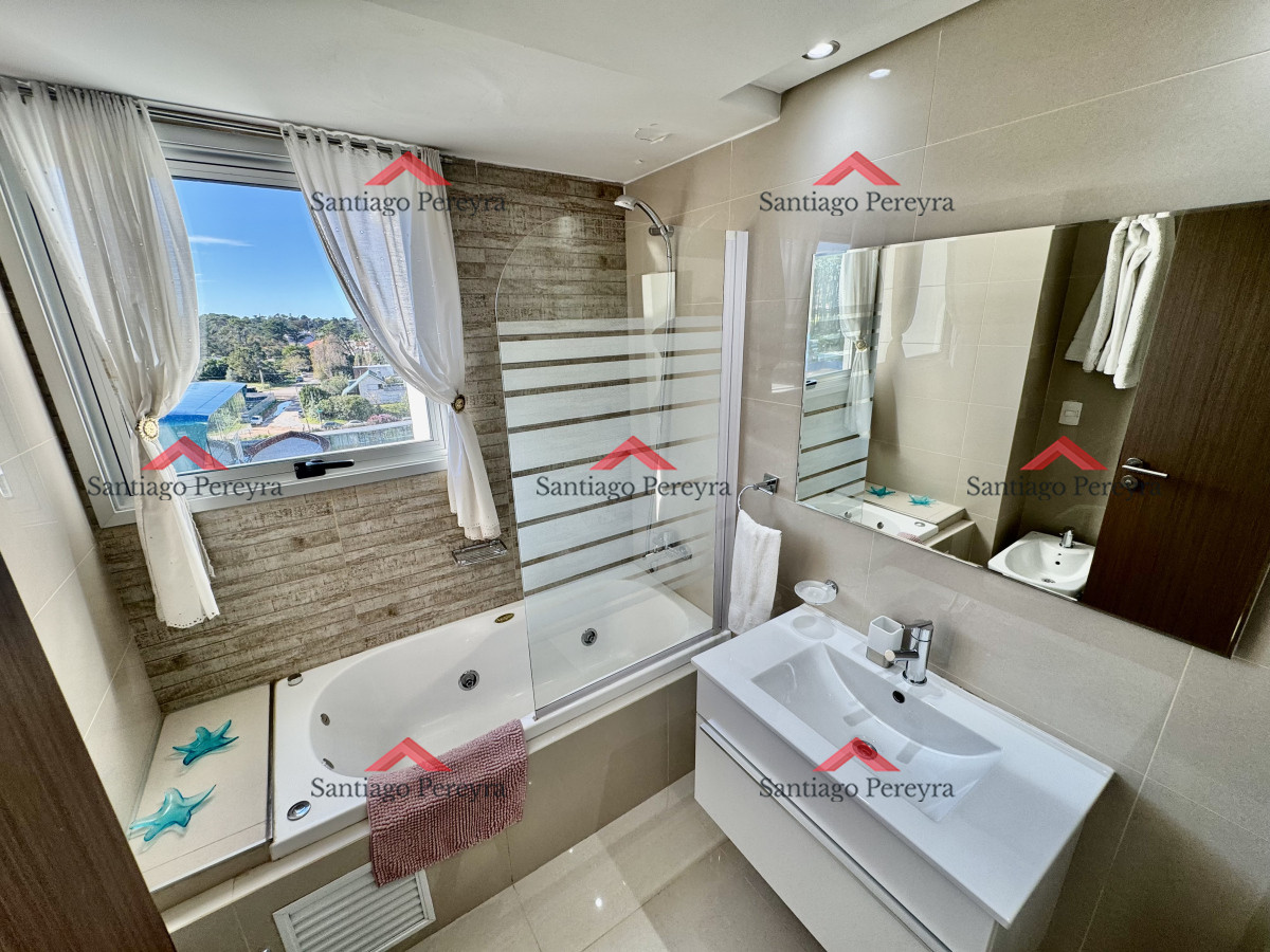 Apartamento ID.16405 - Apartamento premium en playa brava 