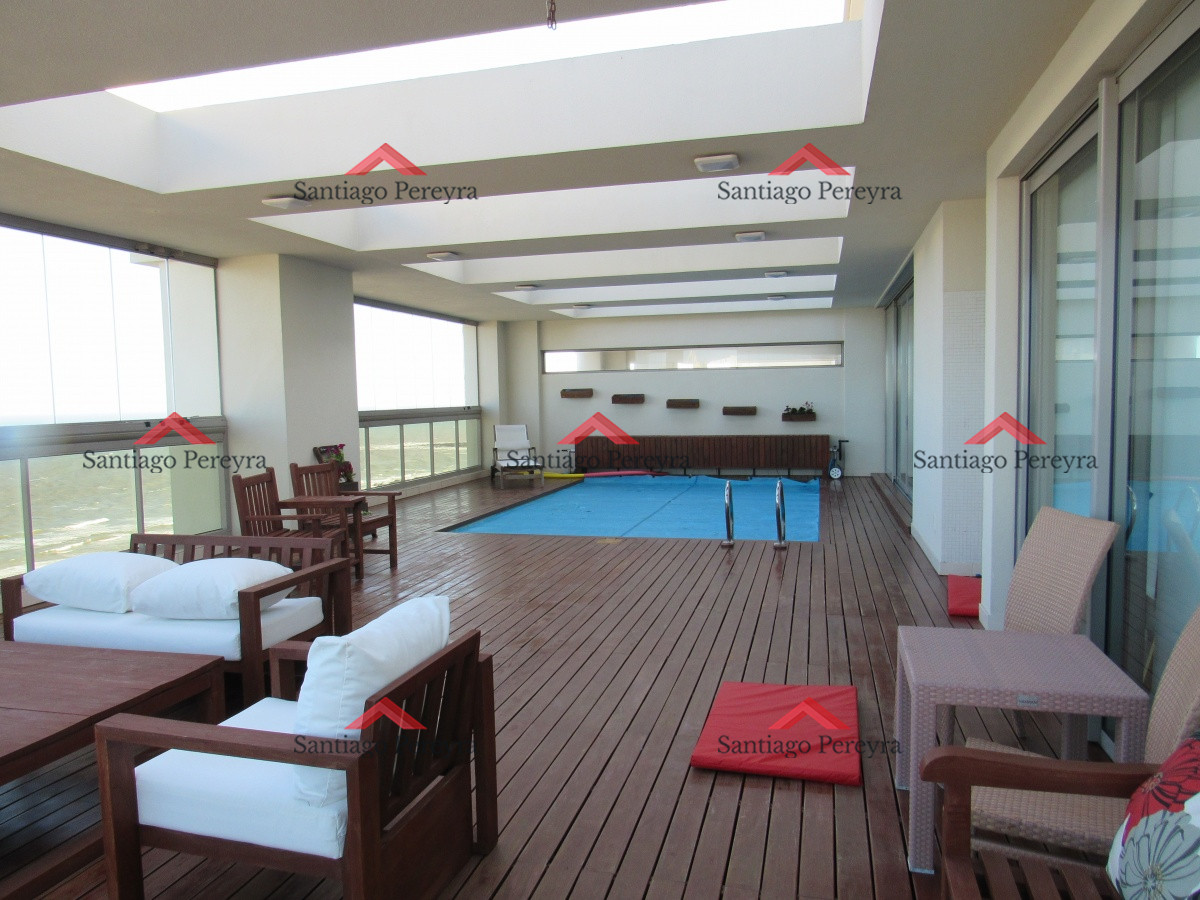 Apartamento ID.3300 - Espectacular Pent House primera linea de lujo en venta, piscina propia, 5 garages, barbacoa