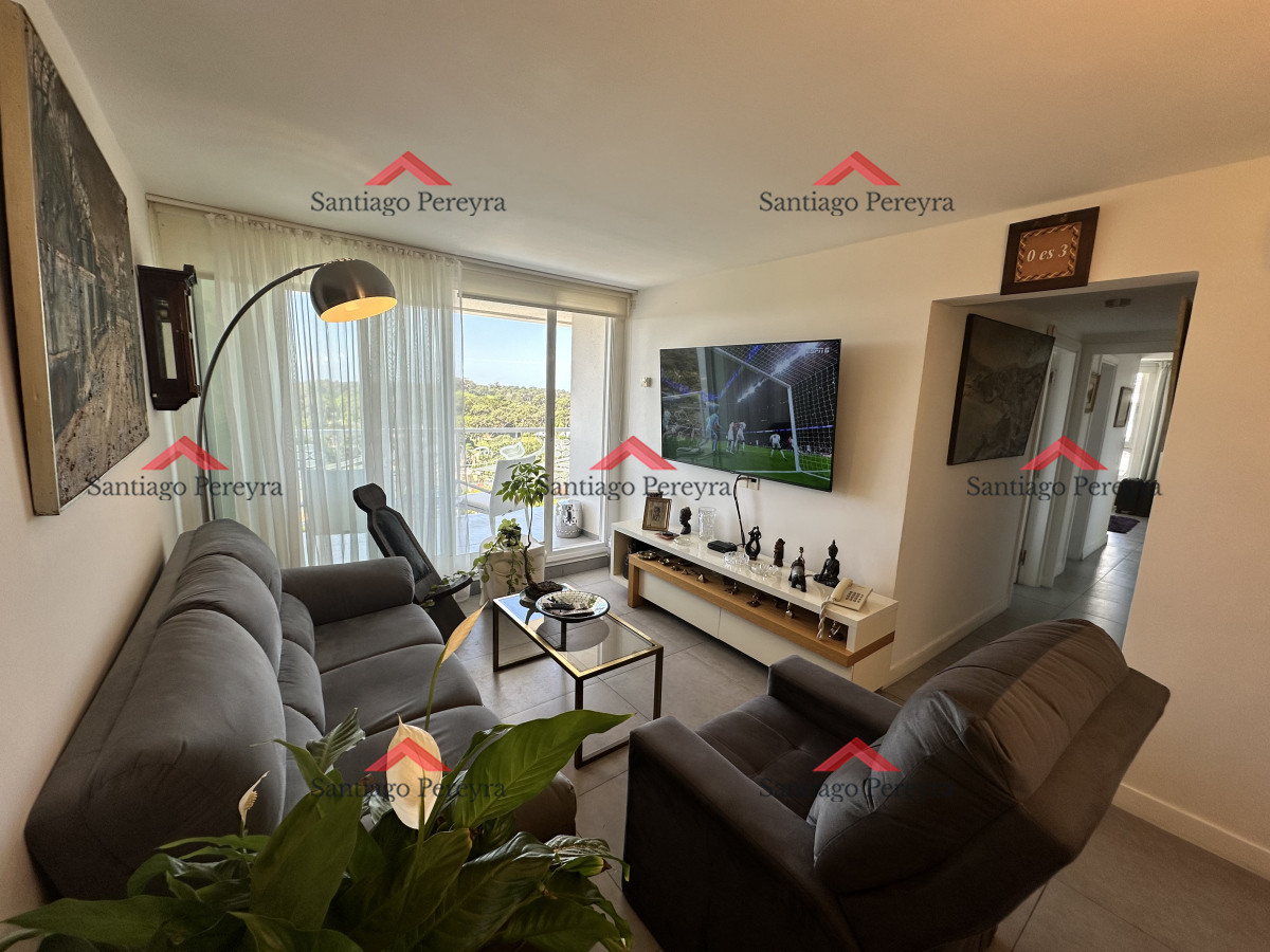 Apartamento ID.15751 - Apartamento en venta de dos dormitorios con garaje en Roosevelt