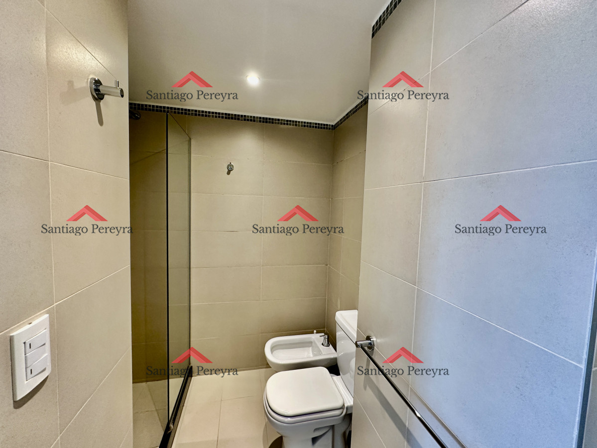 Apartamento ID.16659 - Hermoso apartamento en venta de 1 dormitorio y medio a pasos del mar!!!