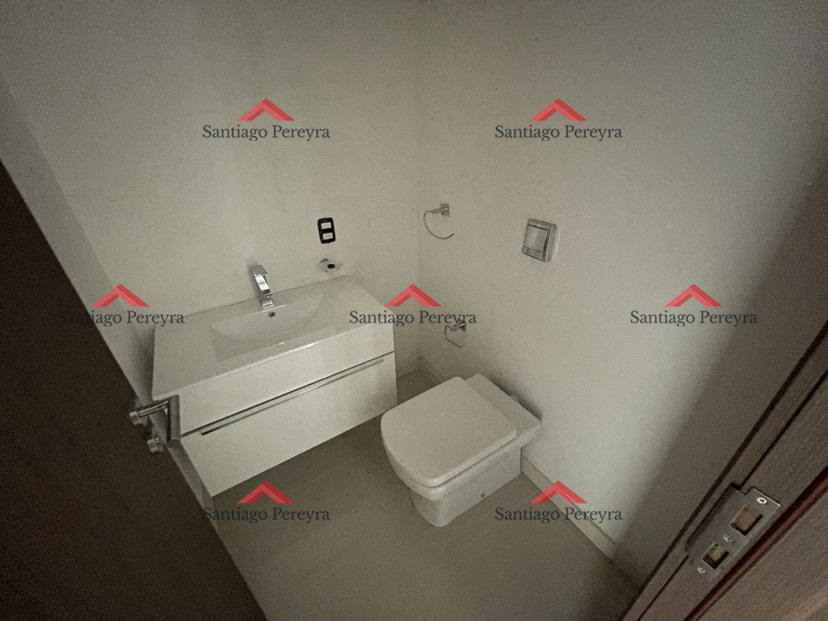 Apartamento ID.6945 - Edificio de categoría en Playa Brava