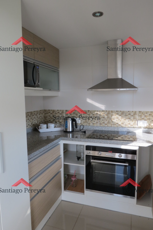 Apartamento ID.15155 - Apartamento de 3 dormitorios en venta y alquiler en Roosevelt
