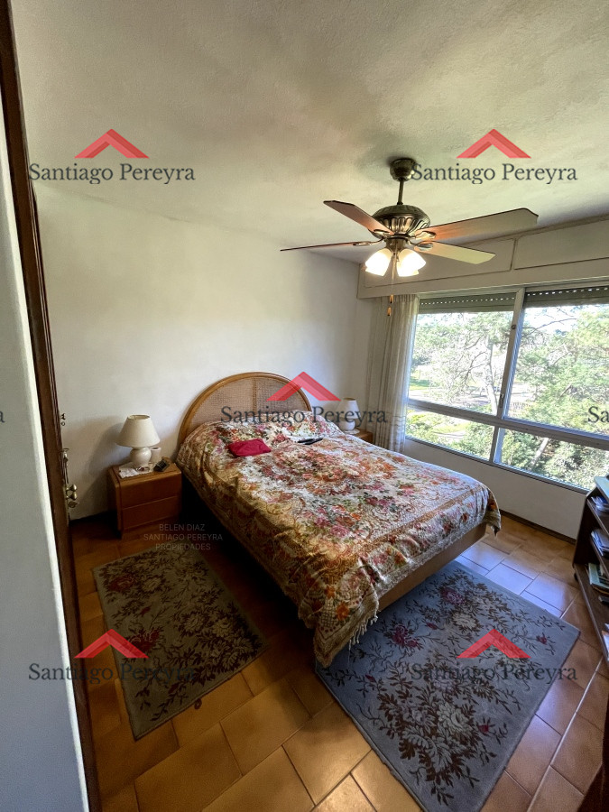 Apartamento ID.15154 - Apartamento 2 dormitorios y 2 baños + dependencia de servicio 