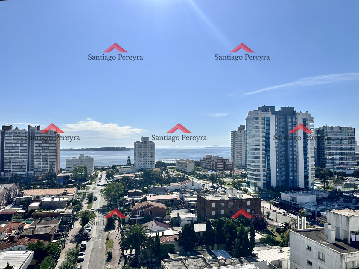 Apartamento ID.1732 - Tres dormitorios en venta con doble garaje