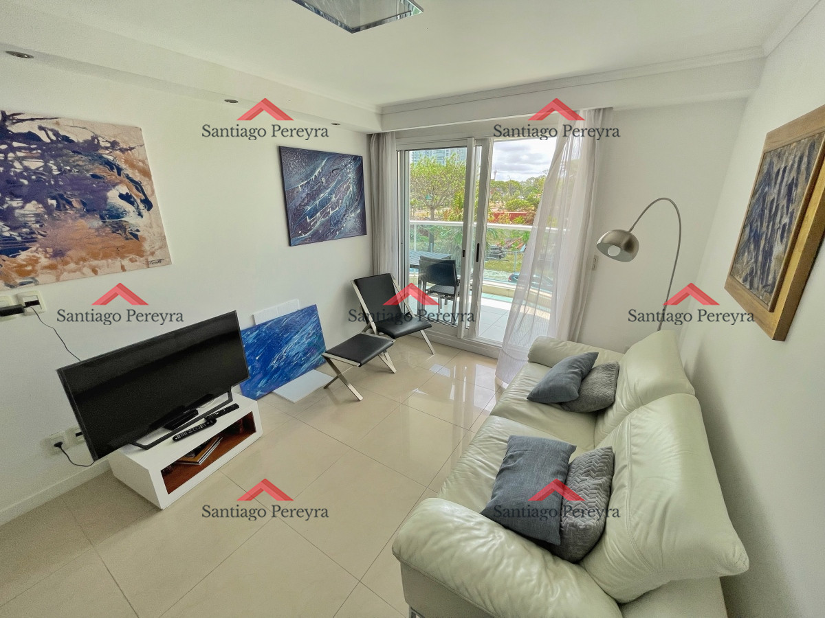 Apartamento ID.13808 - Se alquila moderno apartamento 2 dormitorios 3 baños con lavadero y parrillero propio, excelentes amenities y servicio de playa