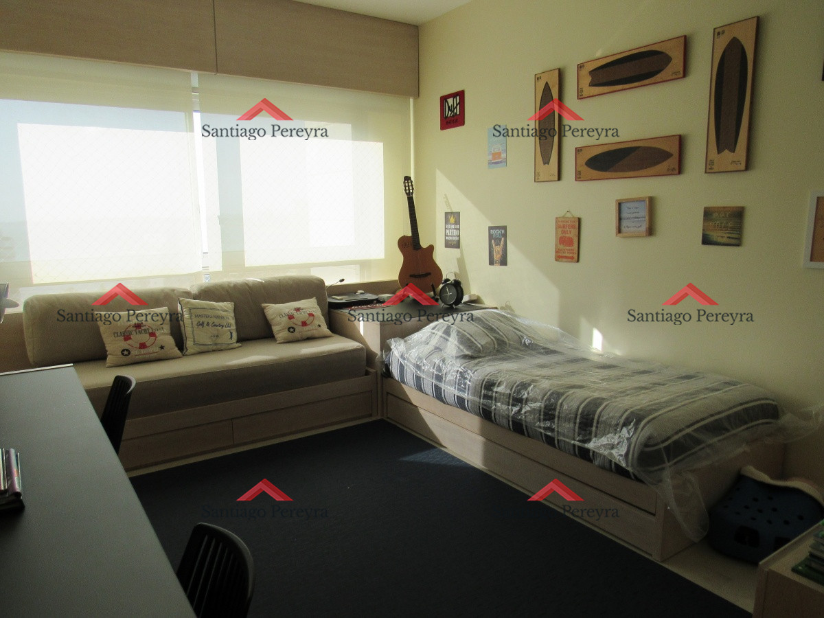 Apartamento ID.3300 - Espectacular Pent House primera linea de lujo en venta, piscina propia, 5 garages, barbacoa