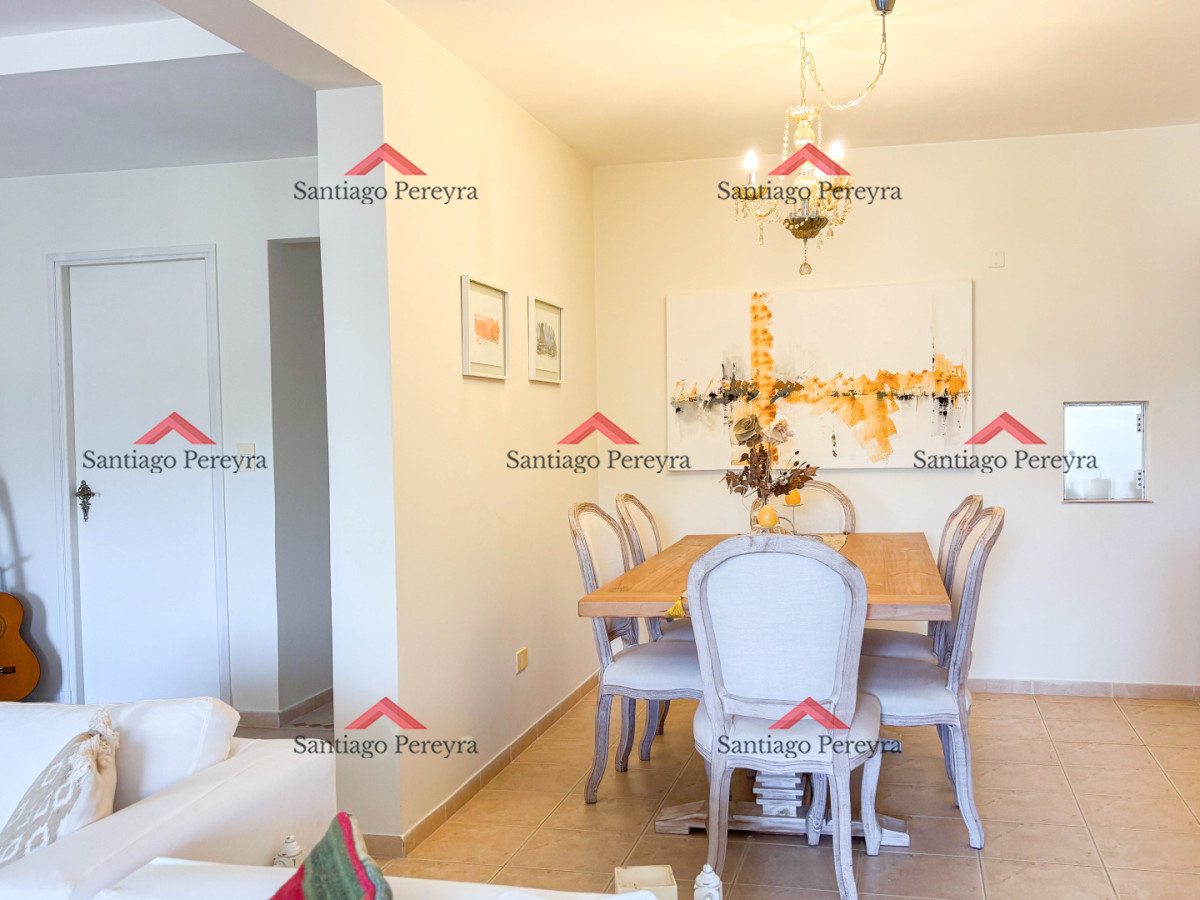 Apartamento ID.6982 - Pent House a una cuadra de la playa mansa con barbacoa propia y tres cocheras 