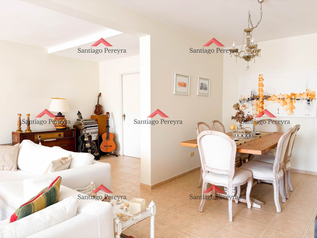 Apartamento ID.6982 - Pent House a una cuadra de la playa mansa con barbacoa propia y tres cocheras 