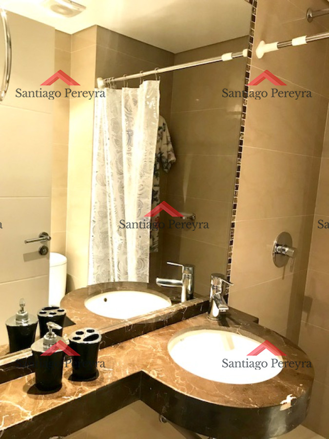 Apartamento ID.9309 - Apartamento en Alquiler a una cuadra del mar (Playa Mansa)  en torre nueva, con todos y excelentes servicios .