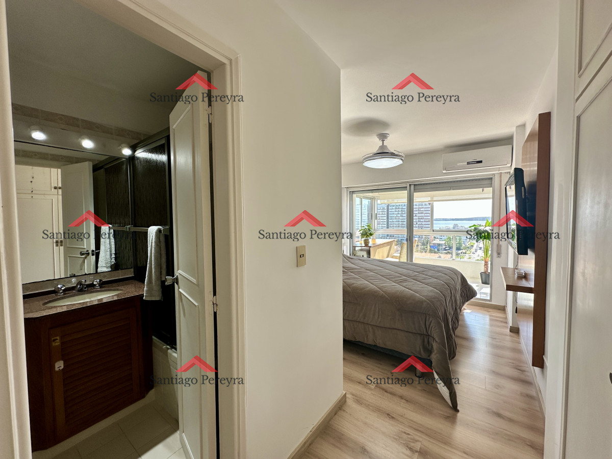 Apartamento ID.1732 - Tres dormitorios en venta con doble garaje