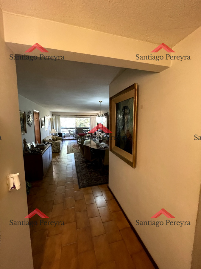 Apartamento ID.15154 - Apartamento 2 dormitorios y 2 baños + dependencia de servicio 