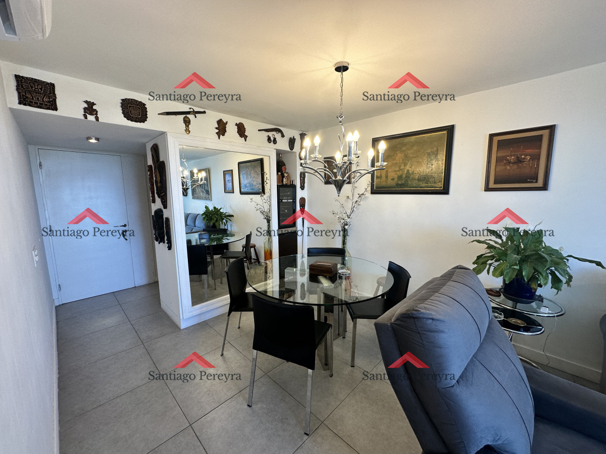 Apartamento ID.15751 - Apartamento en venta de dos dormitorios con garaje en Roosevelt