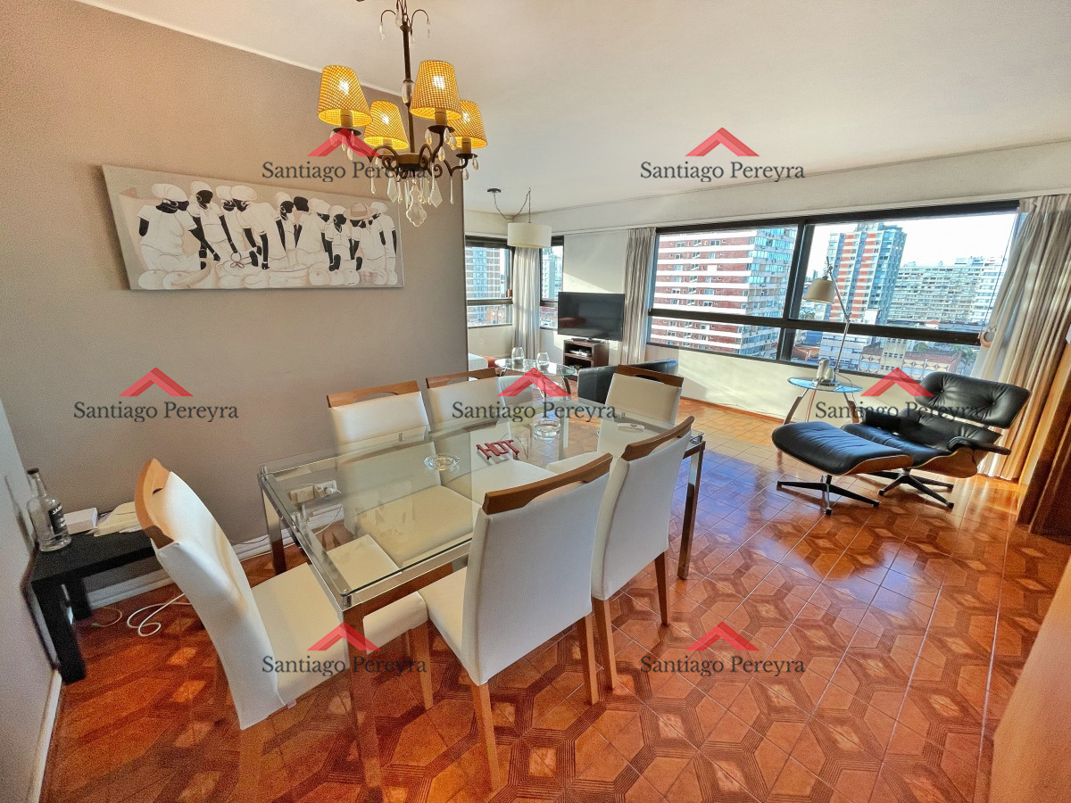Apartamento ID.13613 - Apartamento en venta en Penisnula de 3 dormitorios y dependencia