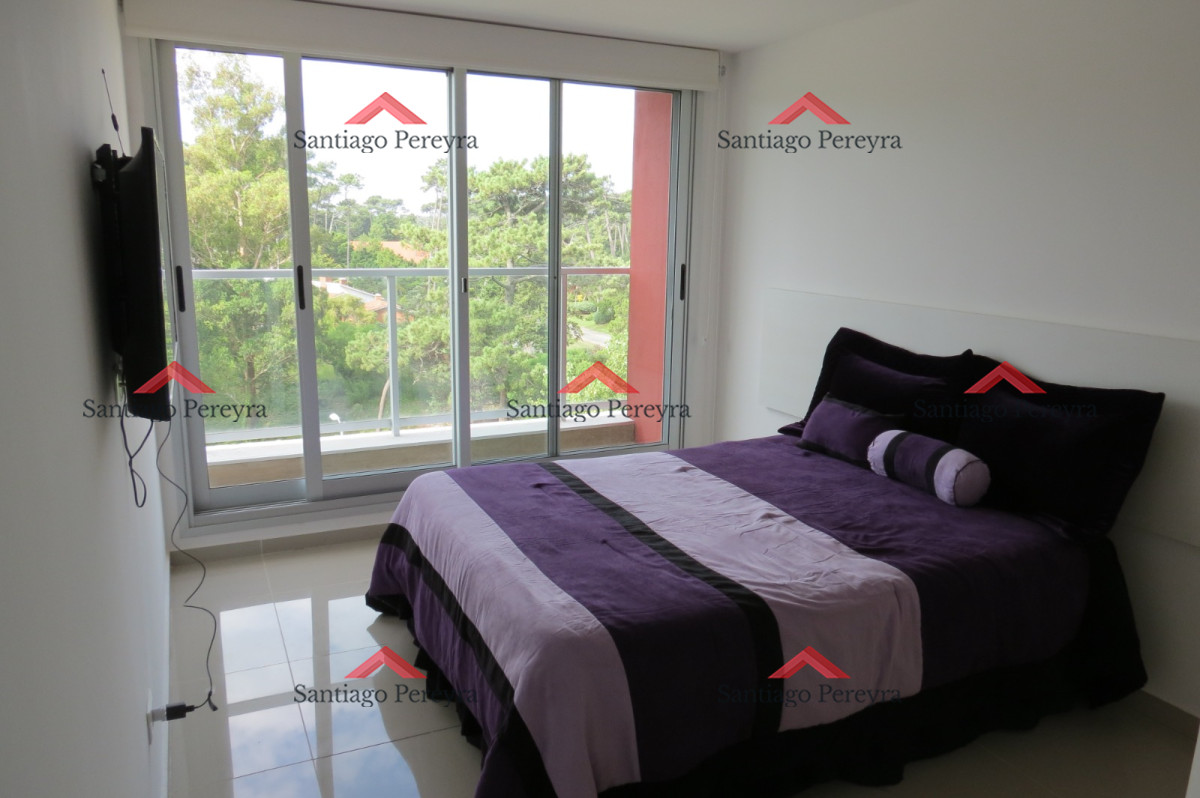 Apartamento ID.15155 - Apartamento de 3 dormitorios en venta y alquiler en Roosevelt