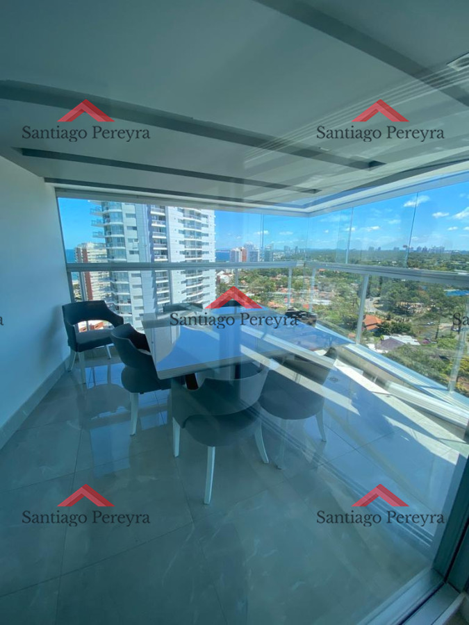 Apartamento ID.13791 - Apartamento primer nivel en alquiler, 2 dormitorios con terraza cerrada amplia, excelentes amenities