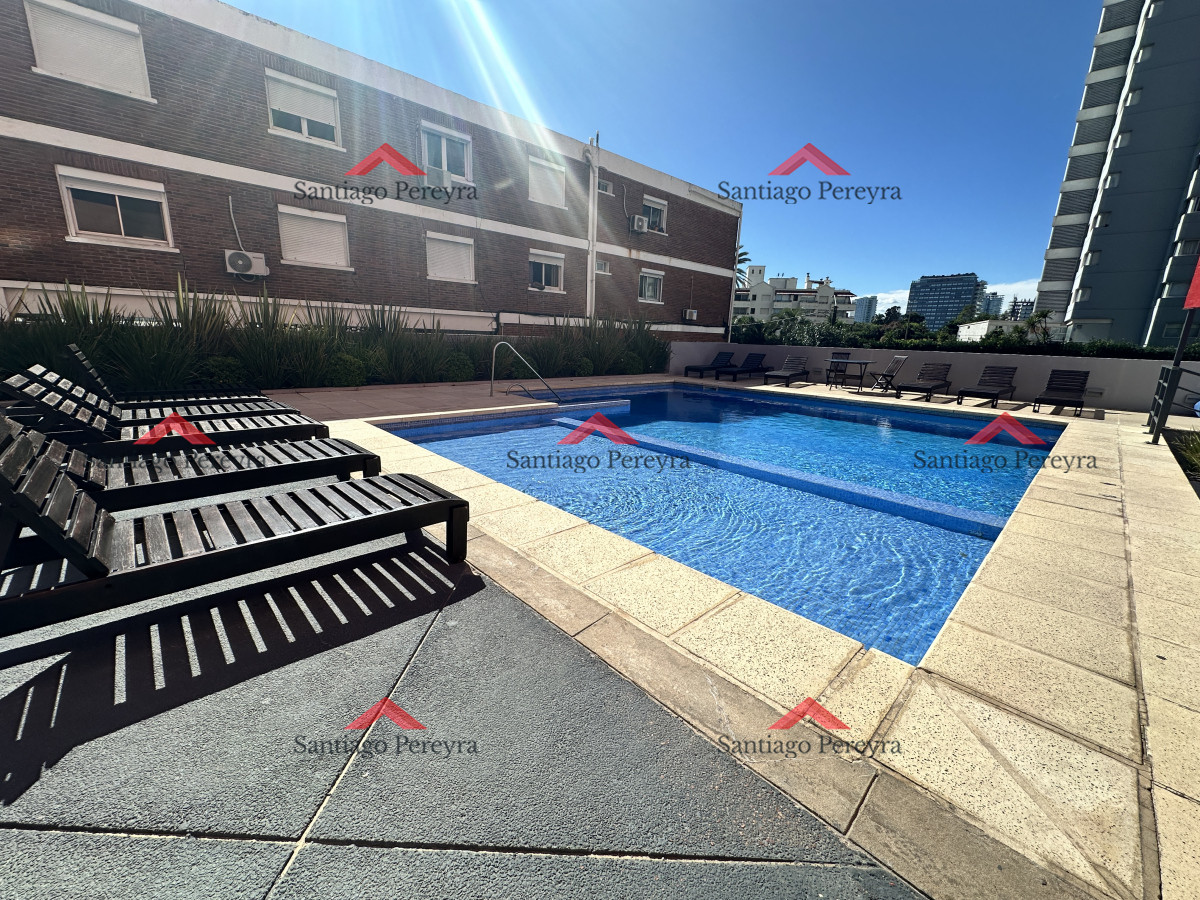 Apartamento ID.16177 - Apartamento de 2 dormitorios y dependencia en brava a metros del mar 
