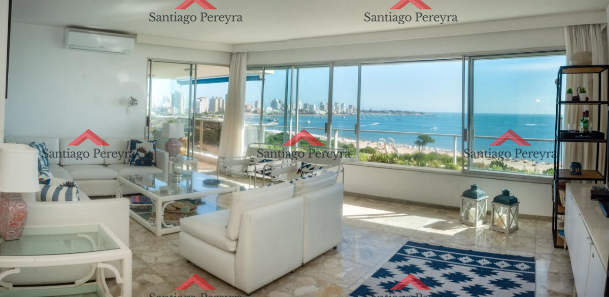 Apartamento ID.15677 - Espectacular apartamento sobre Playa Mansa con hermosa vista al mar