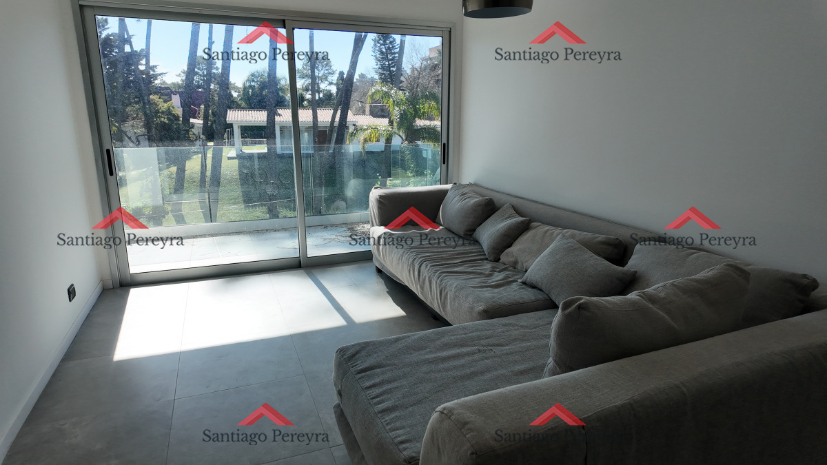 Apartamento ID.16563 - Apartamento 2 dormitorios Bajos gastos gran terraza playa mansa