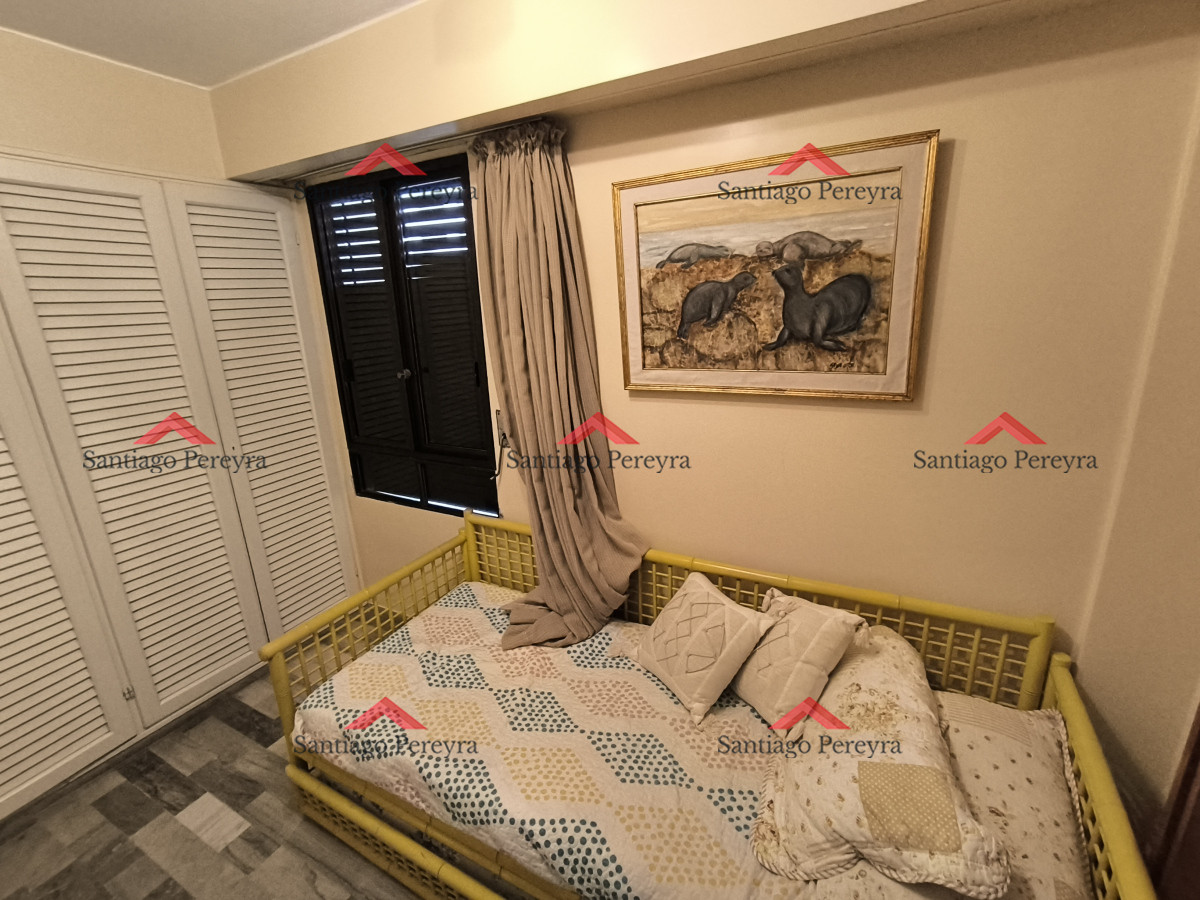 Apartamento ID.16370 - Apartamento de 3 dormitorios en alquiler anual Punta Del Este