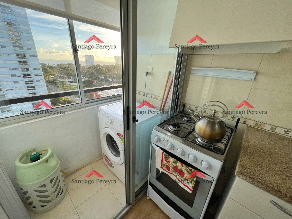 Apartamento ID.14424 - Hermoso apartamento en venta, con vista a la mansa y excelentes amenities 2 dormitorios 2 baños lavadero y terraza