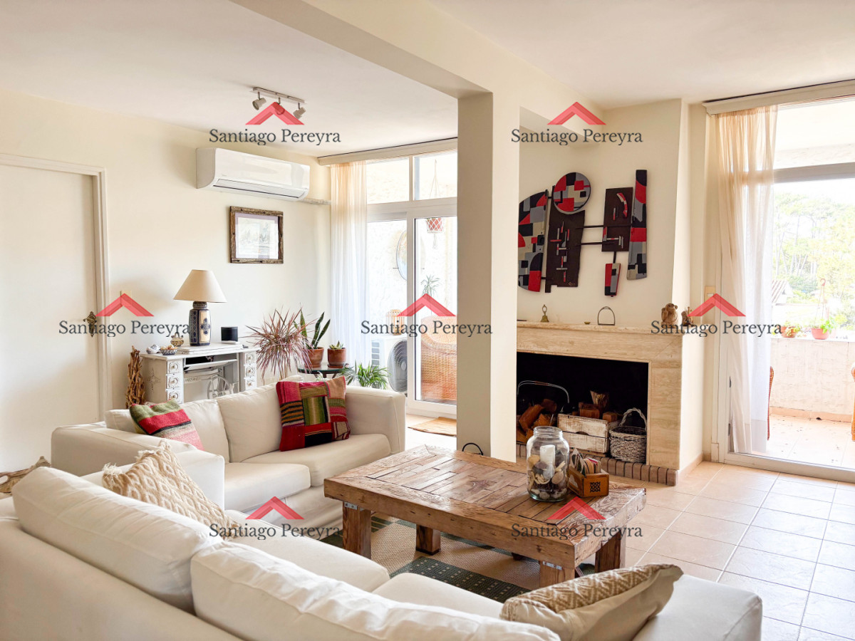 Apartamento ID.6982 - Pent House a una cuadra de la playa mansa con barbacoa propia y tres cocheras 