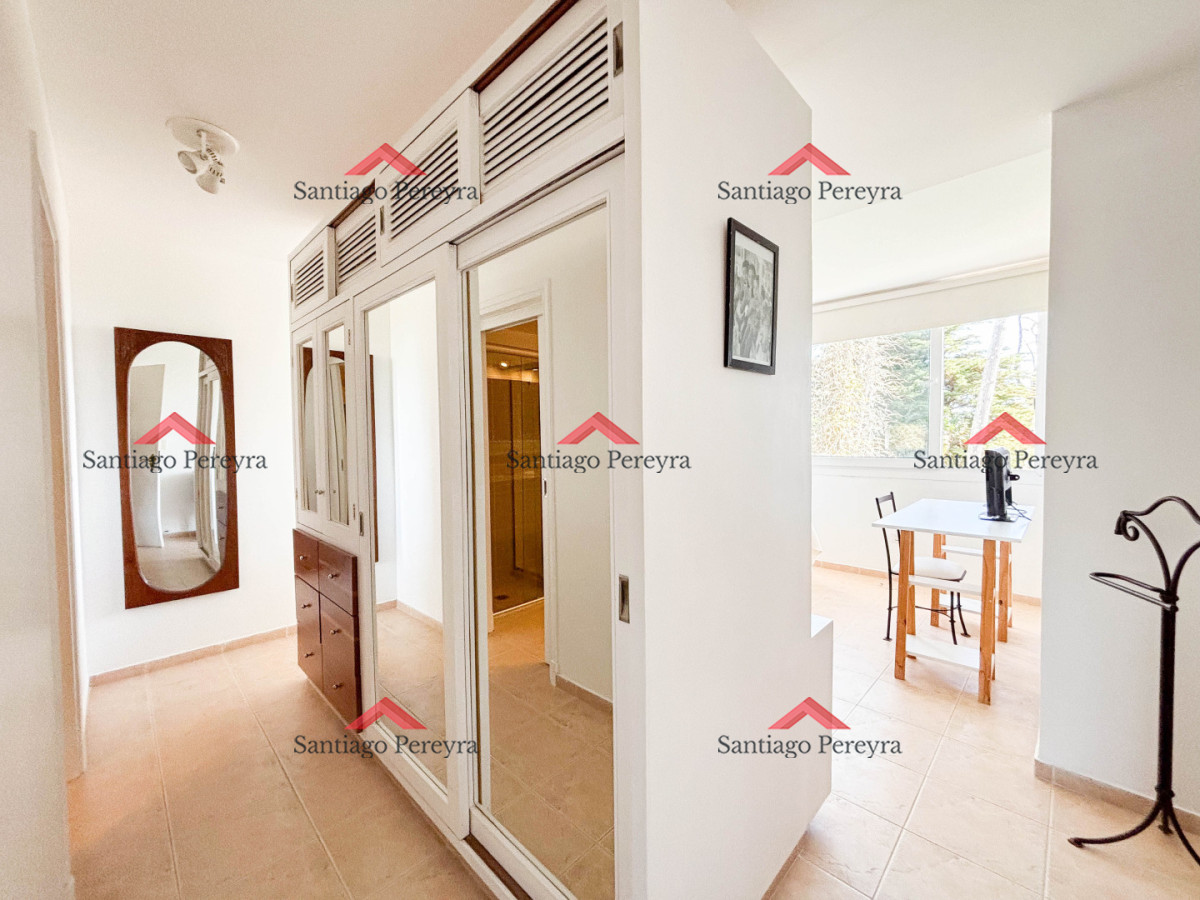 Apartamento ID.6982 - Pent House a una cuadra de la playa mansa con barbacoa propia y tres cocheras 