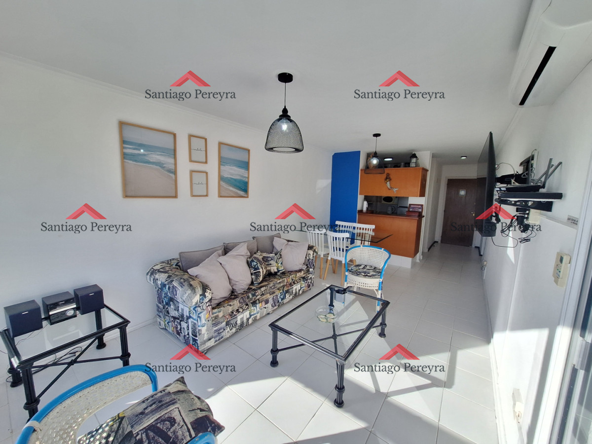 Apartamento ID.423 - Apartamento en venta de dos dormitorios con vista a playa mansa