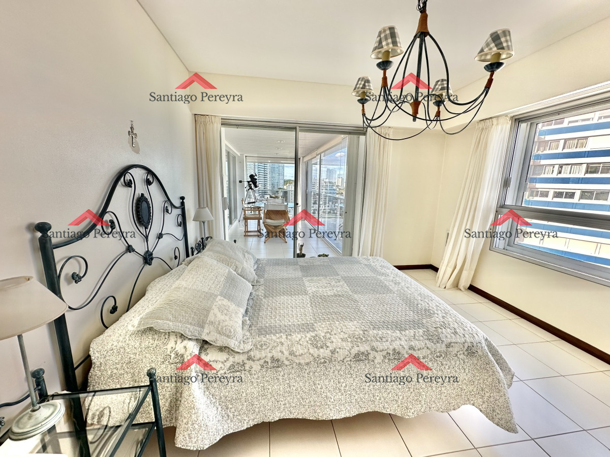 Apartamento ID.2946 - Amplia planta a pasos del mar en Playa Brava