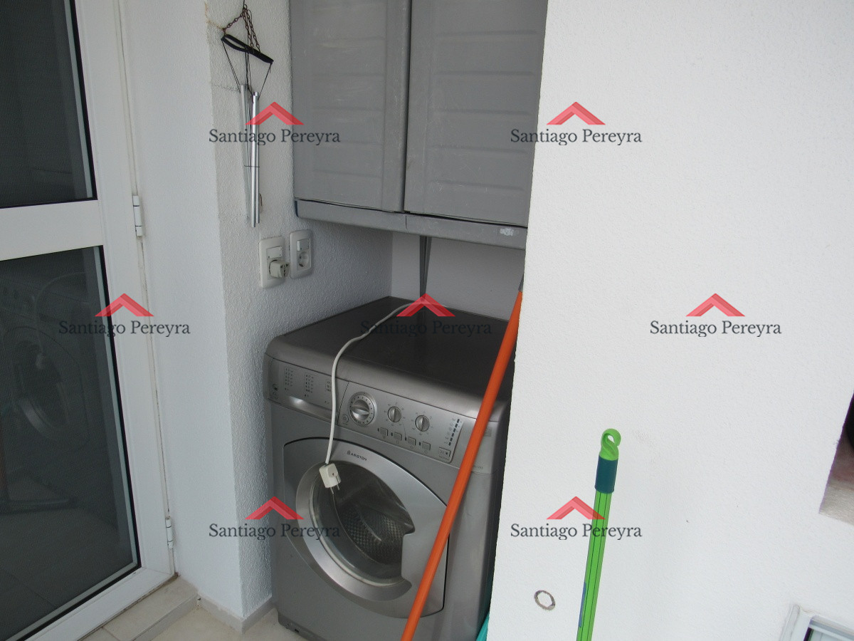Apartamento ID.6276 - Amplia planta con vista al mar en edificio de primera categoría