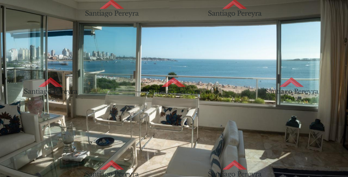 Apartamento ID.15677 - Espectacular apartamento sobre Playa Mansa con hermosa vista al mar