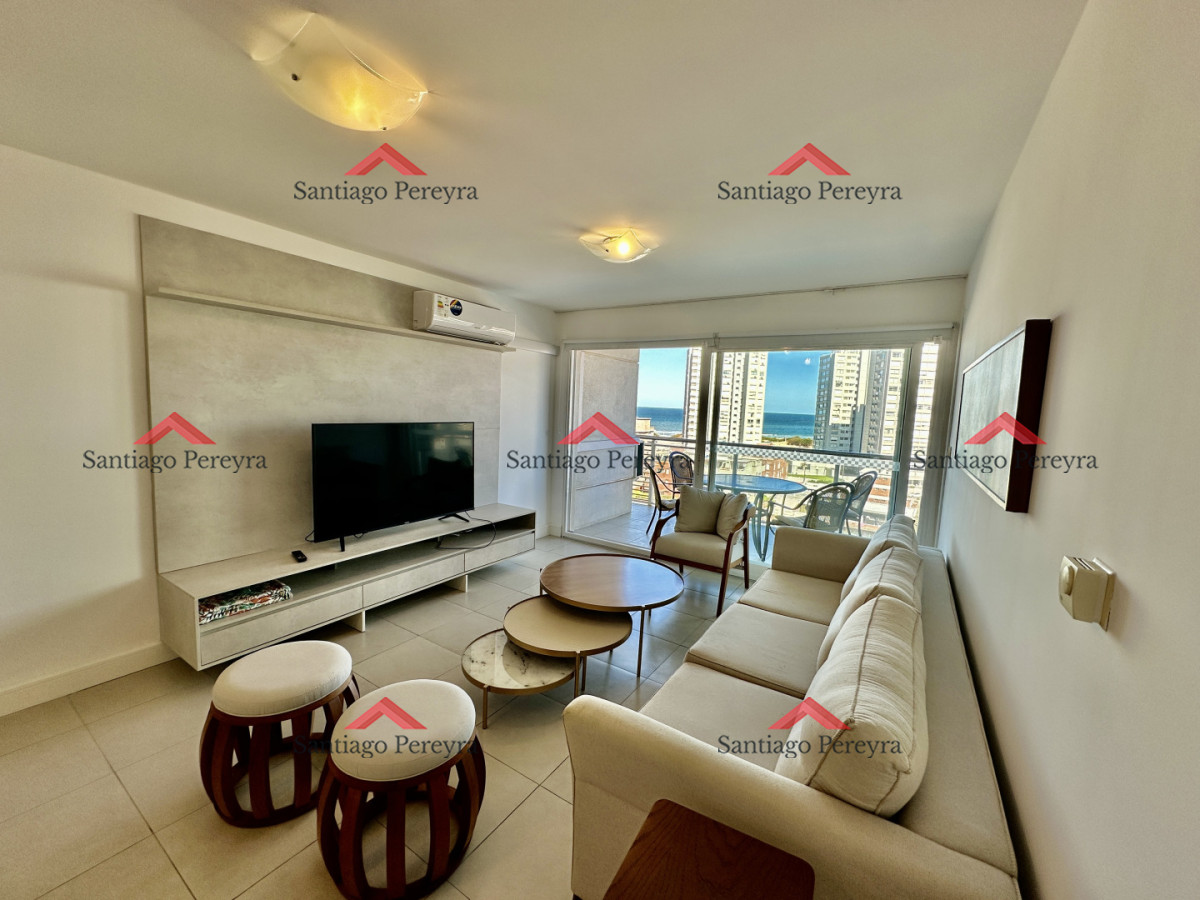 Apartamento ID.16990 - Hermoso apartamento de 2 dormitorios con parrillero propio y vista a playa brava