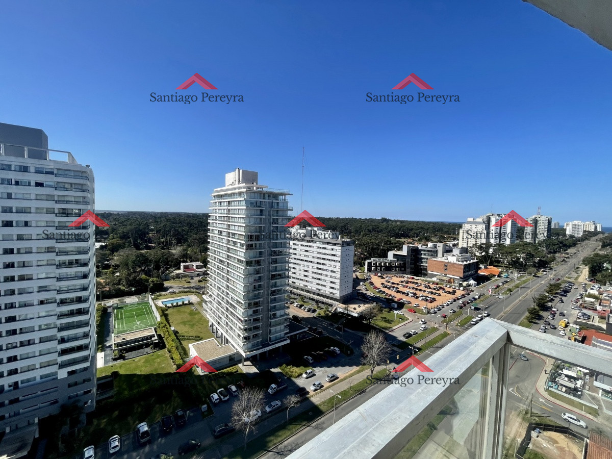 Apartamento ID.13251 - Apartamento de 3 dormitorios 2 baños en excelente ubicación - vende en exclusividad