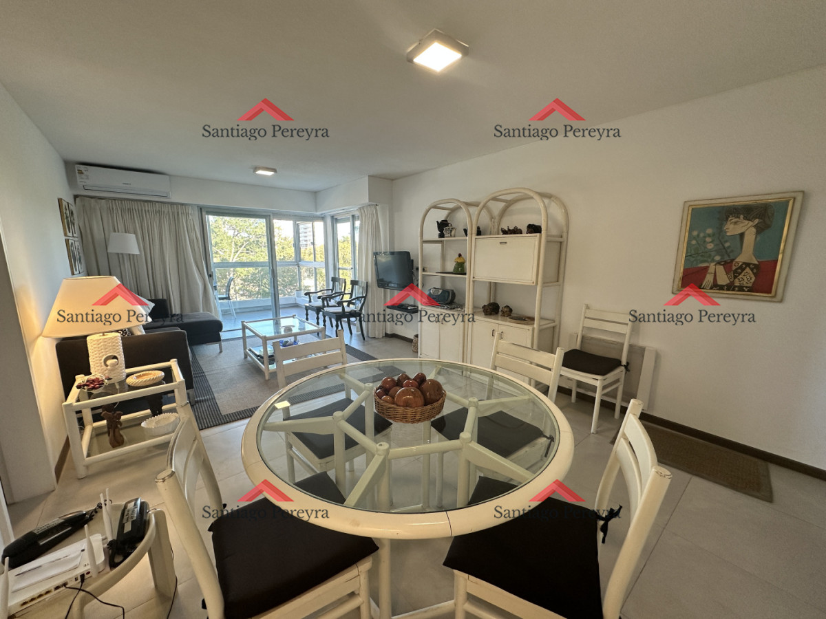 Apartamento ID.17135 - Apartamento en venta de dos dormitorios con garaje listo para entrar