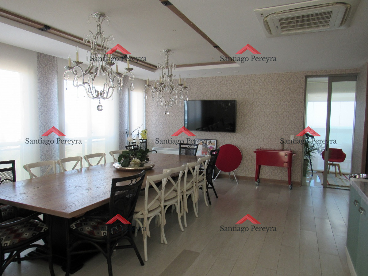 Apartamento ID.3300 - Espectacular Pent House primera linea de lujo en venta, piscina propia, 5 garages, barbacoa