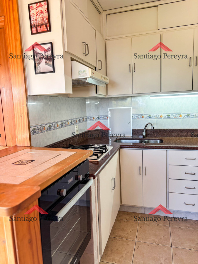 Apartamento ID.6982 - Pent House a una cuadra de la playa mansa con barbacoa propia y tres cocheras 