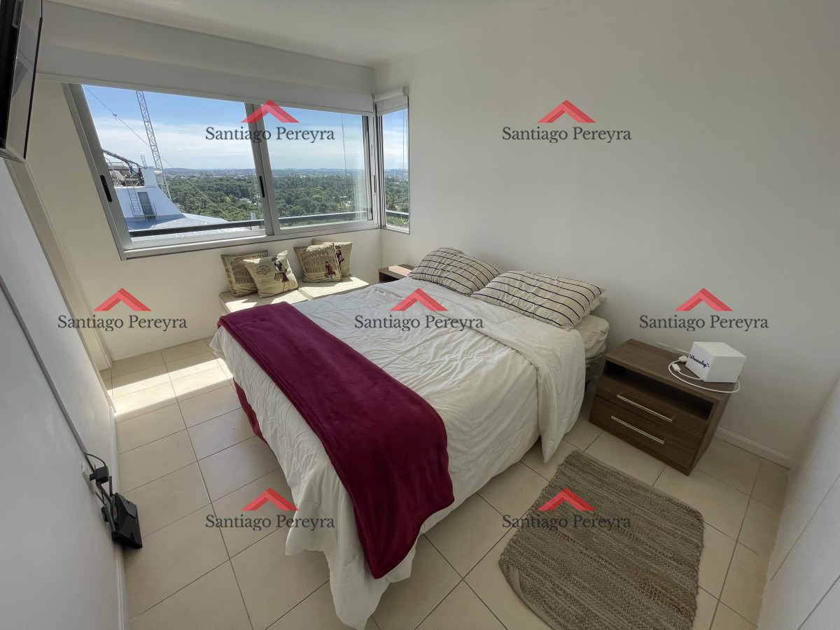 Apartamento ID.14018 - Penthouse con hermosa vista en venta, 3 dormitorios, cocina definida y lavadero, excelentes amenities y vista a amplia a la mansa