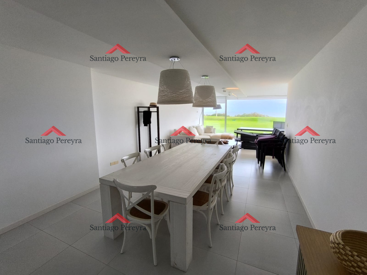 Apartamento de 3 Dormitorios Vista al Mar. Playa Mansa - GoPunta - Portal Inmobiliario de Punta del Este - Maldonado
