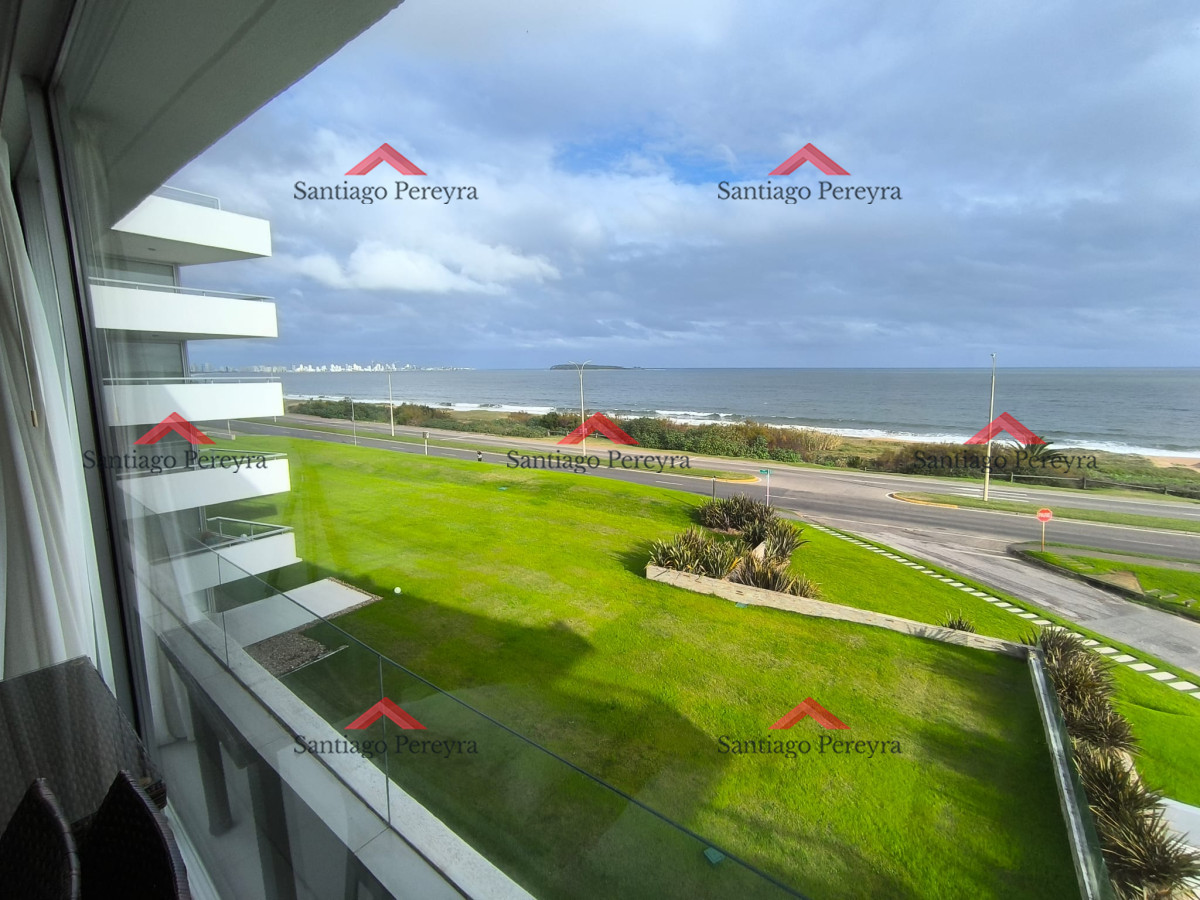 Apto de 2 dormitorios con Vista al Mar. - GoPunta - Portal Inmobiliario de Punta del Este - Maldonado