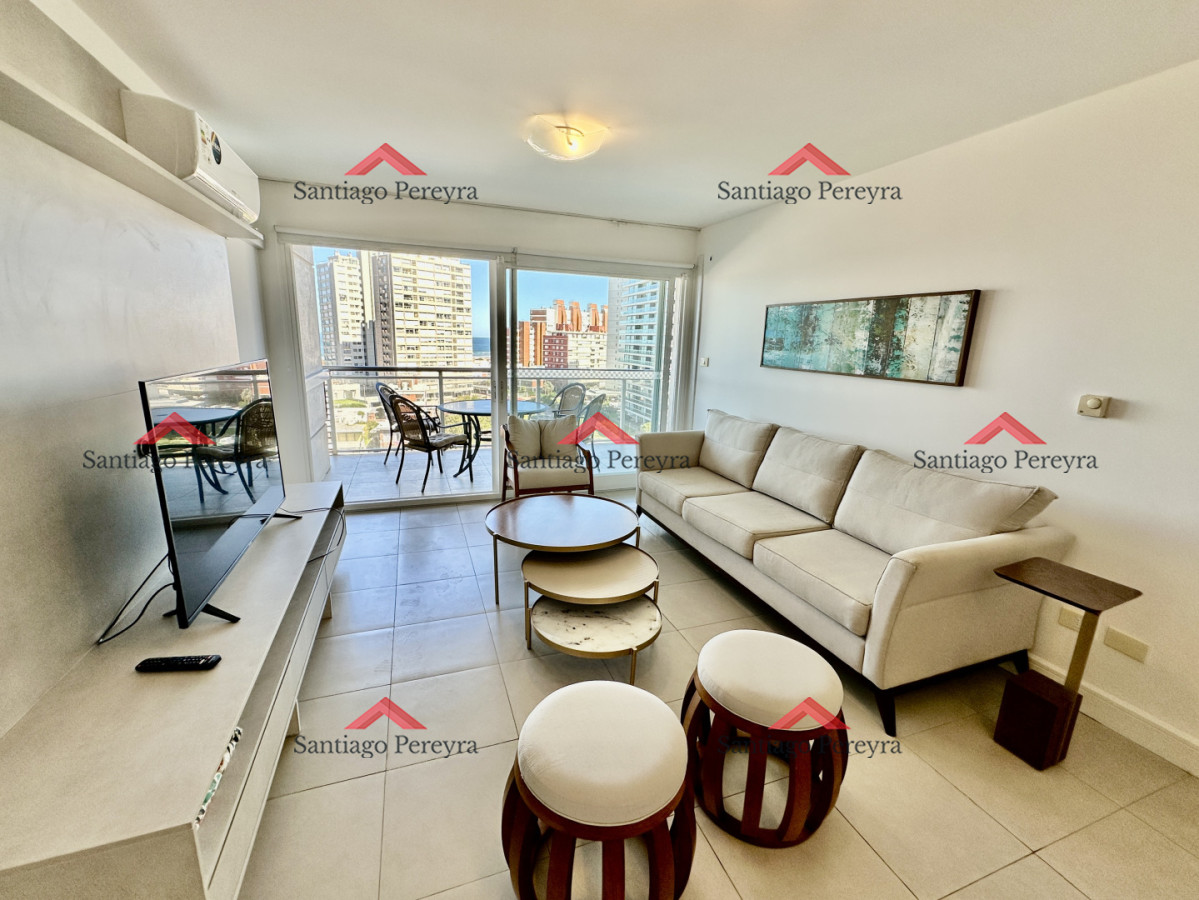 Apartamento ID.16990 - Hermoso apartamento de 2 dormitorios con parrillero propio y vista a playa brava