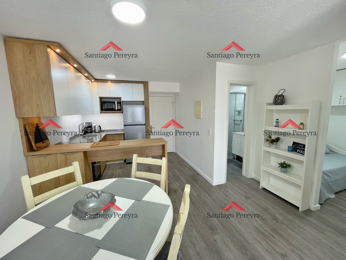 Apartamento ID.1306 - 1 dormitorio y medio con vista al mar y amenities completos en alquiler de temporada mucama piscina parrillero canchas gimnasio
